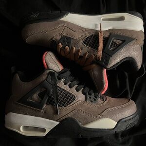 Taupe haze 4 *Read Description*